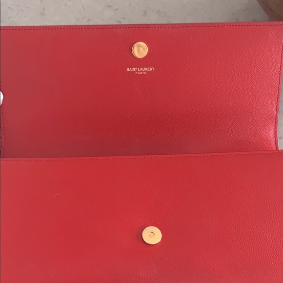 Saint Laurent red Cassandra clutch - Picture 2 of 8